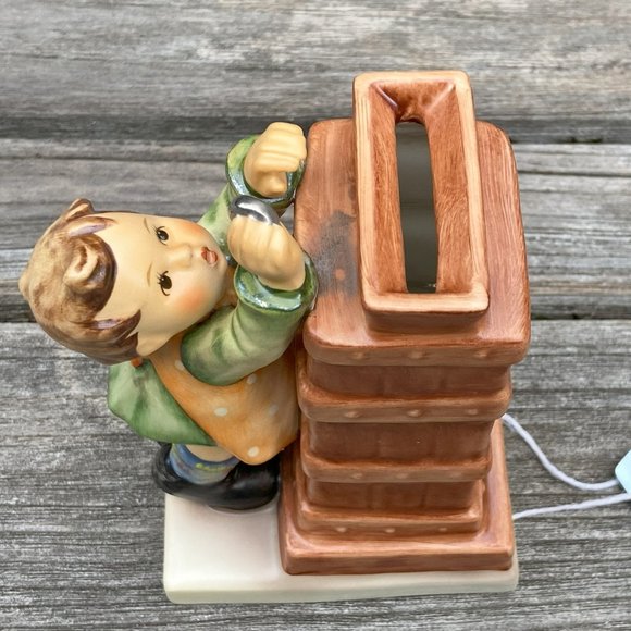 💯 Authentic Goebel Vintage Hummel "Little Thrifty" Bank with Key and Coin #184 - Picture 2 of 16